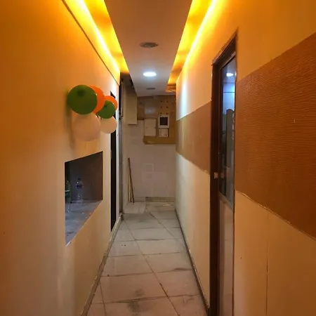 Bandra Only For Indian Male *