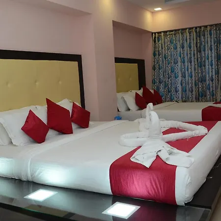 Hotel Sai Leela Grand