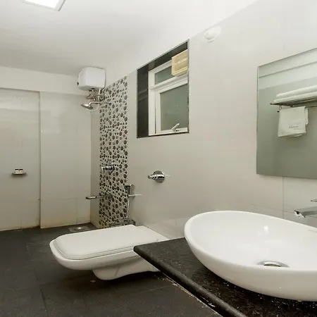 Oyo 11441 Casa Roomz Powai