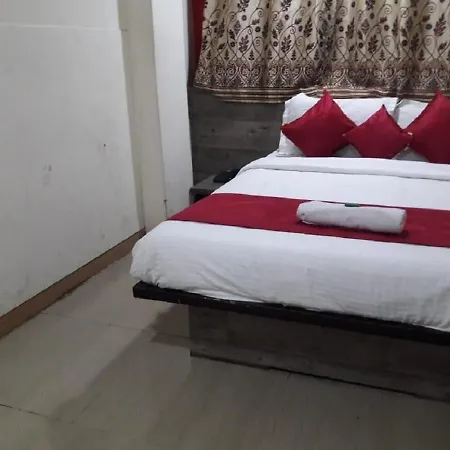 Hotel Sai Leela Residency 2*