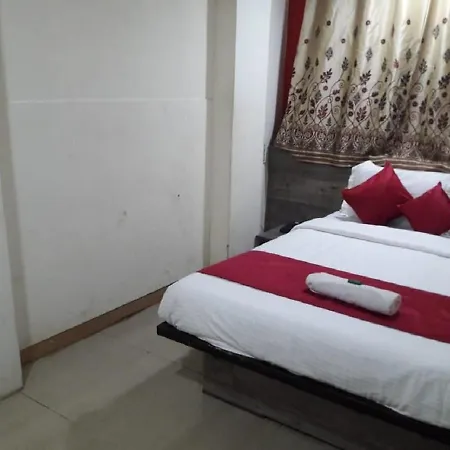 Hotel Sai Leela Residency 2*