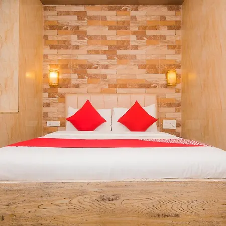 Hotel Oliver, Colaba Hotel Mumbai