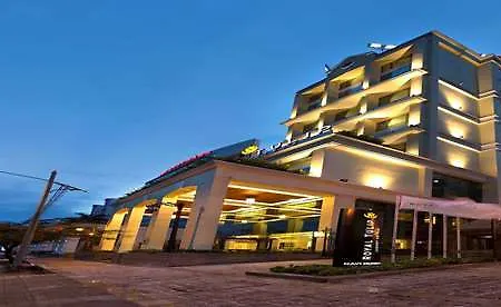 Royal Tulip Navi Hotel 5*