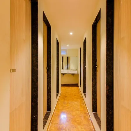 Hygeinic Airport Dormitory Near By Bom Hostel *