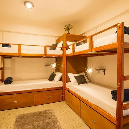 Locomo Og - Work Eat Hostel Mumbai