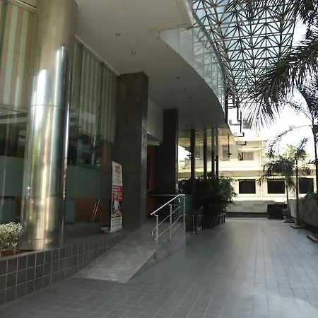 The Regale By Tunga Hotel