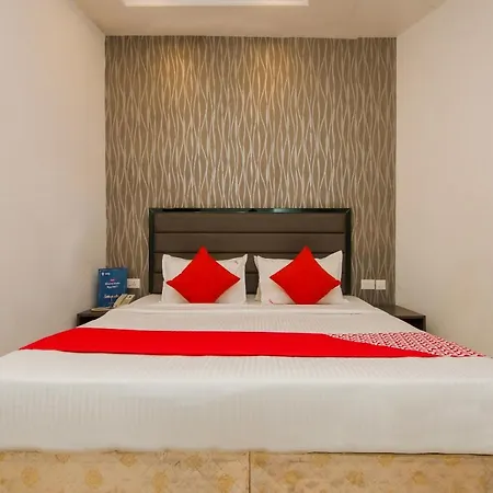 Oyo 8690 Kalpana Elite Hotel