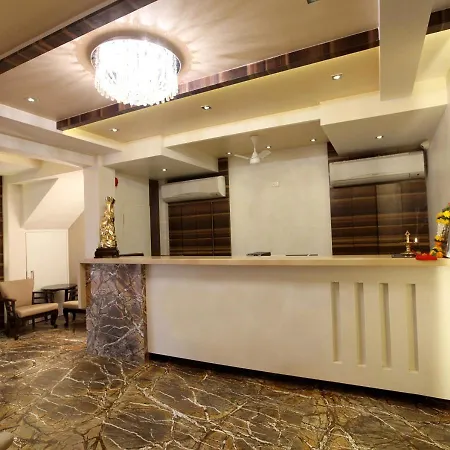 Spices Hotel 2*