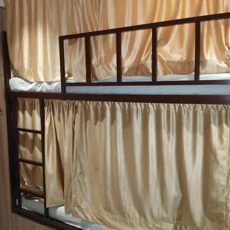 Bed & Breakfast Golden 2*