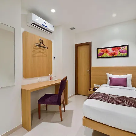 Leafio-near Airport 3*