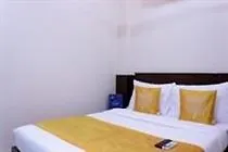 Hotel Oyo Dadar Railway Station 3*