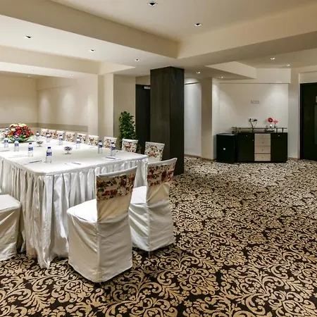 Hotel The Paradise By Tunga Mumbai
