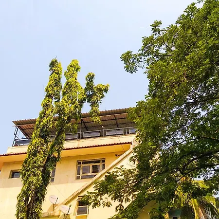 Ample Hostel *