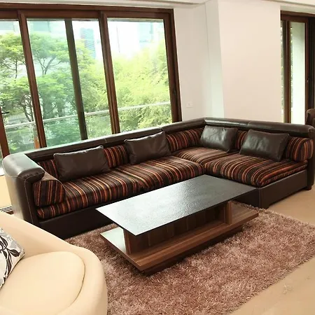 Laurent & Benon - Santacruz East 5* Mumbai