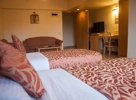 Solitaire Hotel 3*