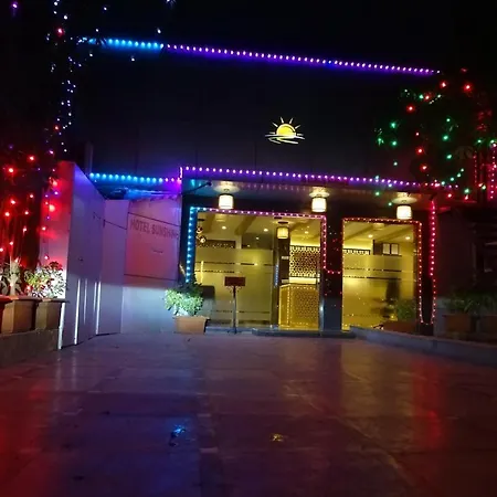 Sunshine Airport Hotel
