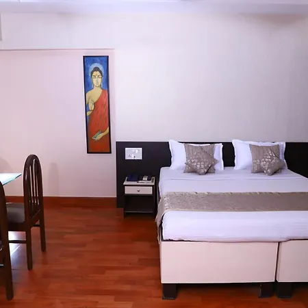 Hotel Bharat Avenue 3*