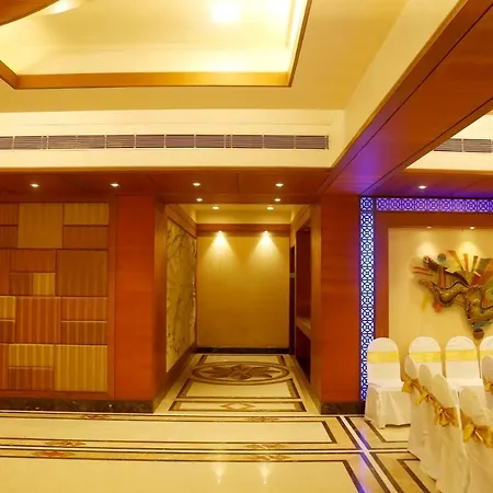 Kohinoor Park Hotel