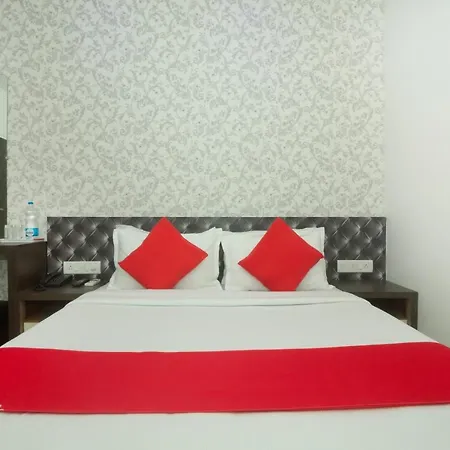 Hotel Oyo 19847 Star Residency 3*