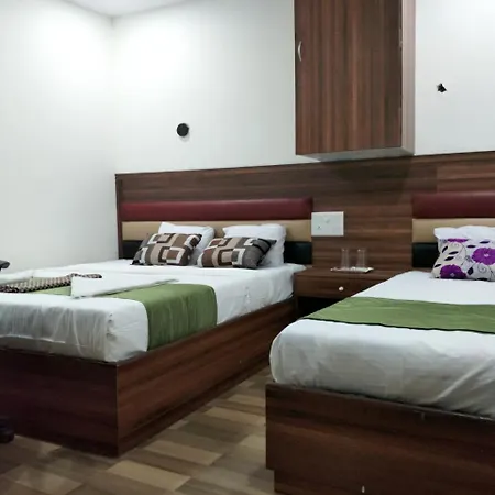 Airport Residency Bed & Breakfast *