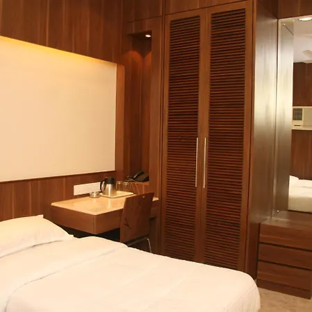 Neo Ghatkopar Hotel