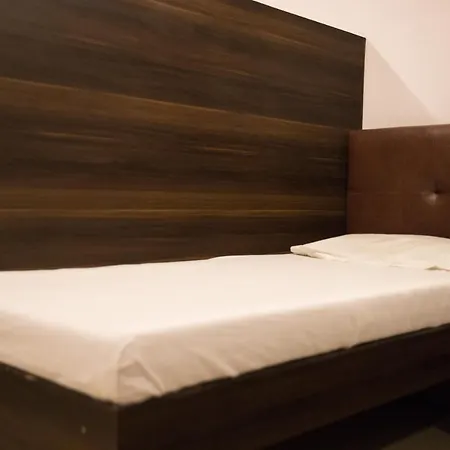 Hotel Darbar *