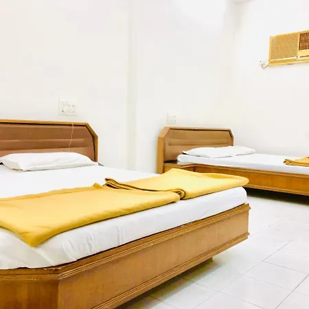 Neo Ghatkopar Hotel