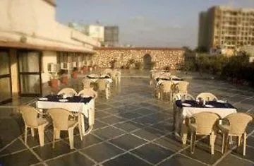 Hotel Metro International