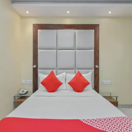 Hotel Oyo 8872 Address Mumbai