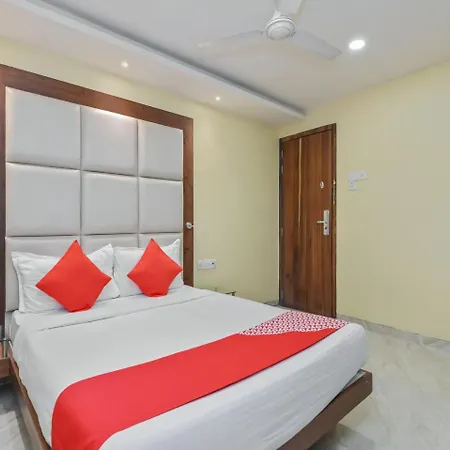 Oyo 8872 Address Hotel Mumbai