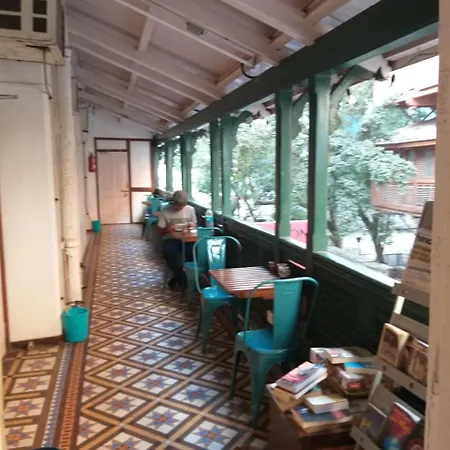 Hotel Carlton - Behind Taj Mahal Palace Colaba Mumbai