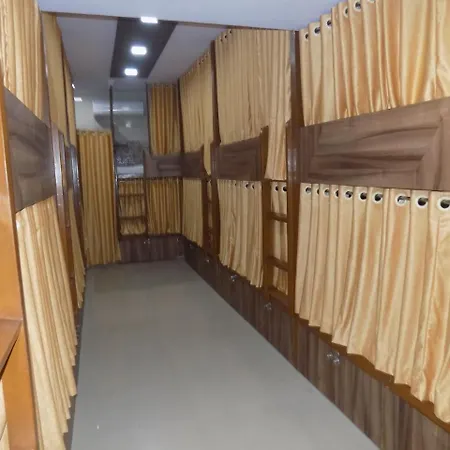 Metro * Mumbai