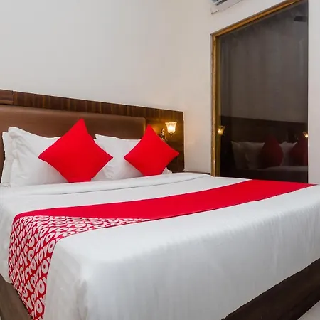 Oyo 24293 Amana International Hotel 3*