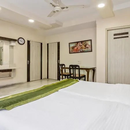Treebo Trip Livewel Hotel