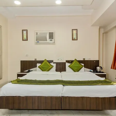 Treebo Trip Livewel Hotel 3*
