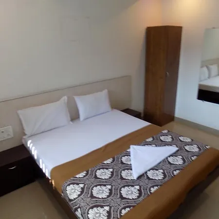 Port Hotel