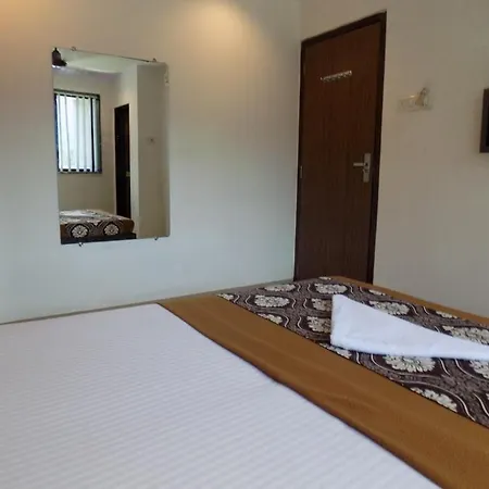 Port Hotel 2*