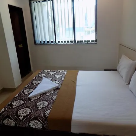Port Hotel