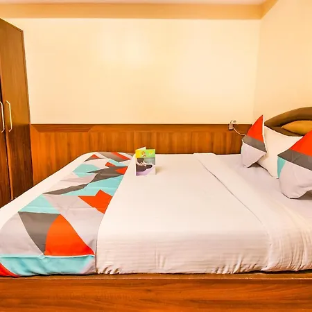 Hotel Neelkiran 3*