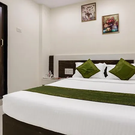 Via Ashir Guest house Mumbai