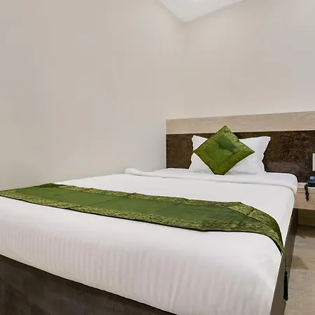 Via Ashir Guest house Mumbai
