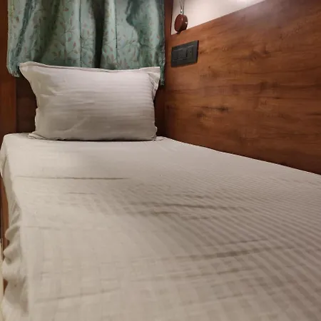 Peace Residency Capsule hotel