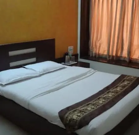 Jayshree Domestic Airport Hotel