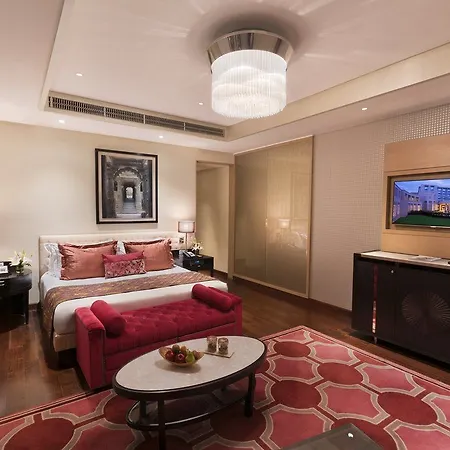 Taj Santacruz 5*