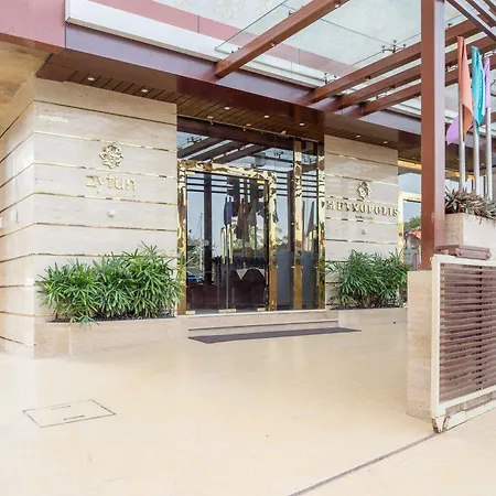 Comfort Metropolis Hotel 4*
