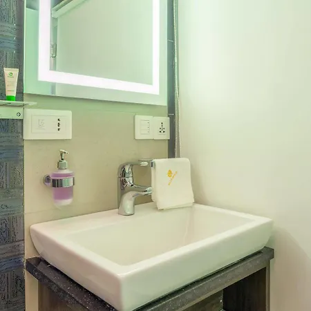 Hotel Comfort Metropolis