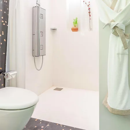 Comfort Metropolis Hotel 4*