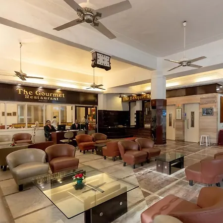 West End Opp Hospital Hotel 4*