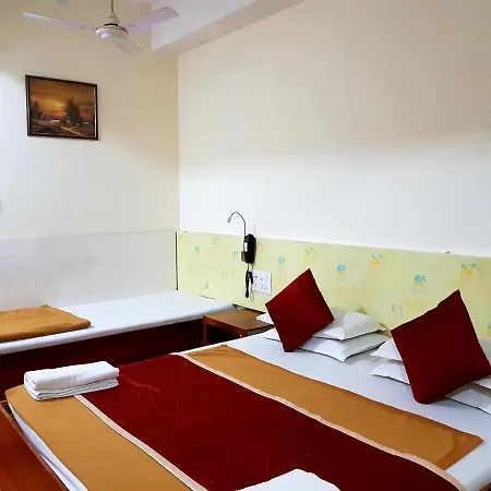 Shubham Parle Hotel Mumbai