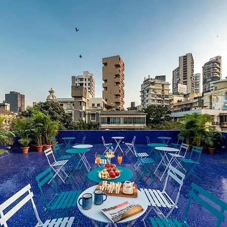 Kemps Corner Hotel 2*